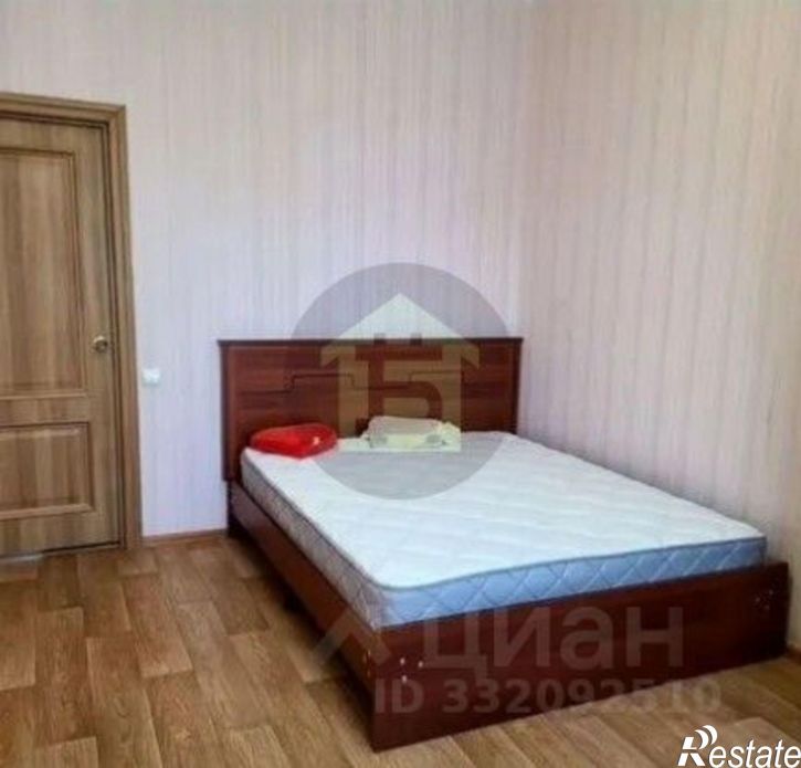 3-комн квартира пр-кт Победы, 44,  д. 44