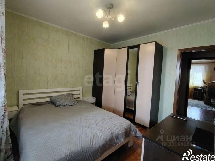 3-комн квартира пр-кт Вячеслава Клыкова, 90,  д. 90