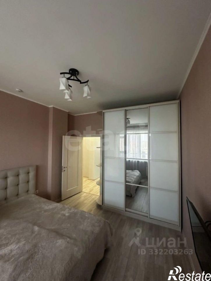 3-комн квартира пр-кт Анатолия Дериглазова, 35,  д. 35