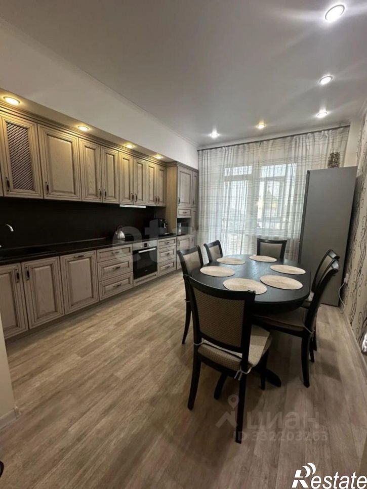 3-комн квартира пр-кт Анатолия Дериглазова, 35,  д. 35