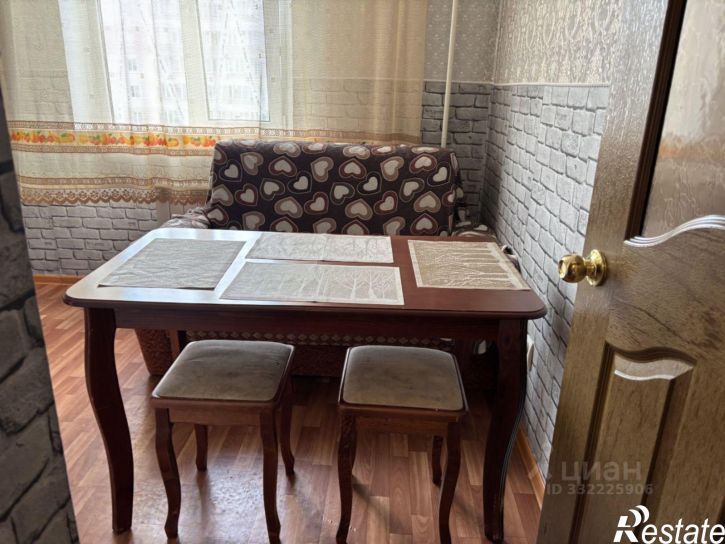 1-комн квартира пр-кт Вячеслава Клыкова, 80,  д. 80