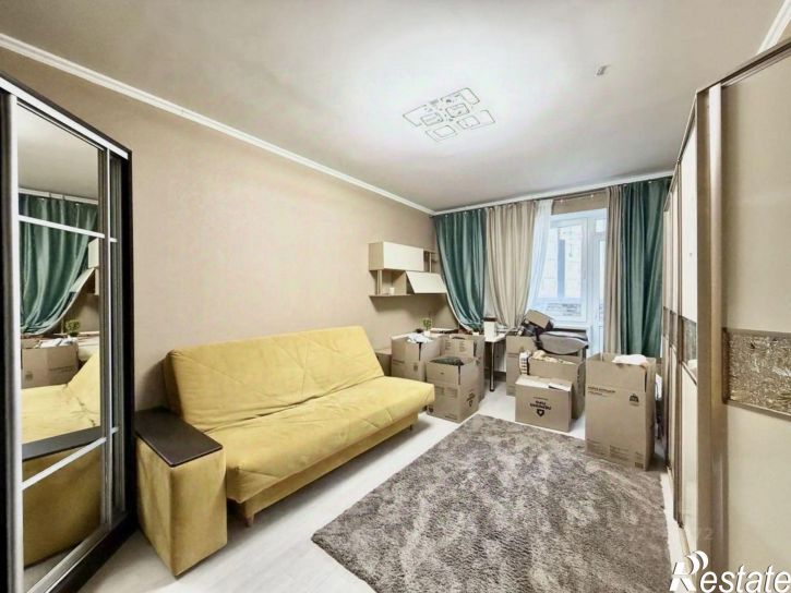 3-комн квартира пр-кт Анатолия Дериглазова, 9,  д. 9