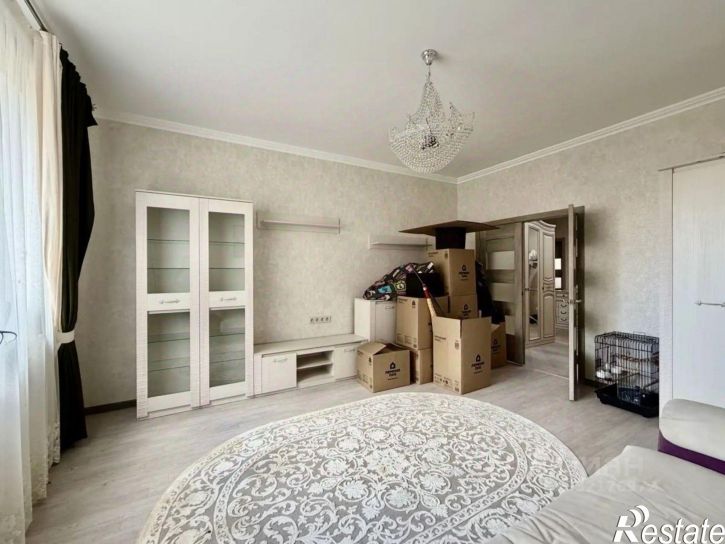 3-комн квартира пр-кт Анатолия Дериглазова, 9,  д. 9