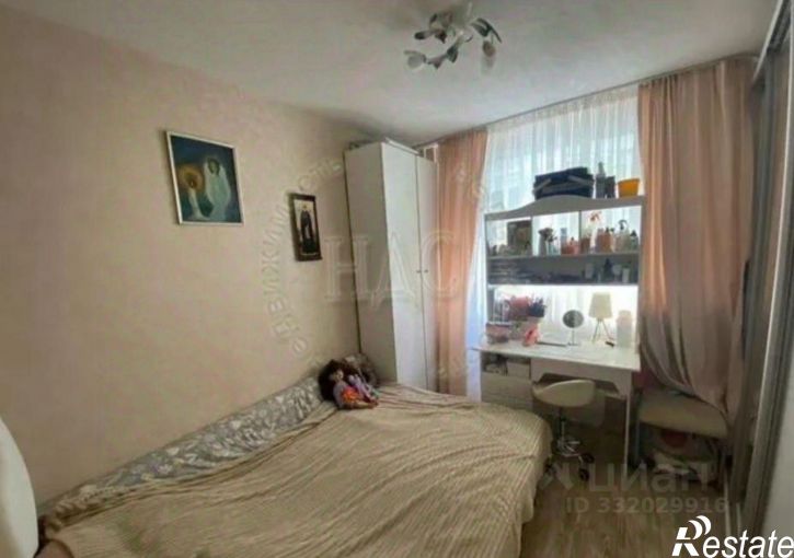 4-комн квартира ул Дзержинского, 65/2,  д. 65/2