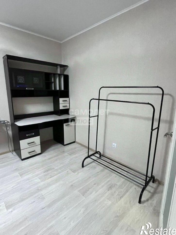 2-комн квартира ул Домостроителей, 2,  д. 2