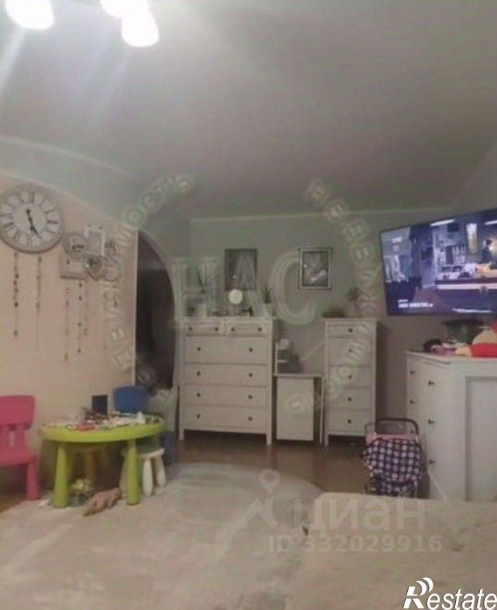 4-комн квартира ул Дзержинского, 65/2,  д. 65/2