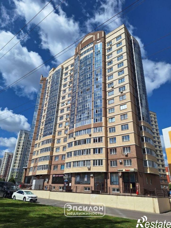 3-комн квартира пр-кт Анатолия Дериглазова, 9,  д. 9