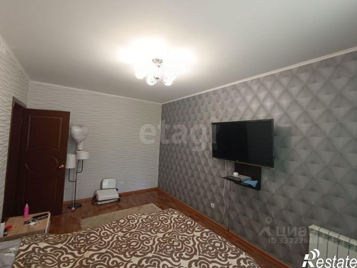 2-комн квартира пр-кт Вячеслава Клыкова, 52,  д. 52