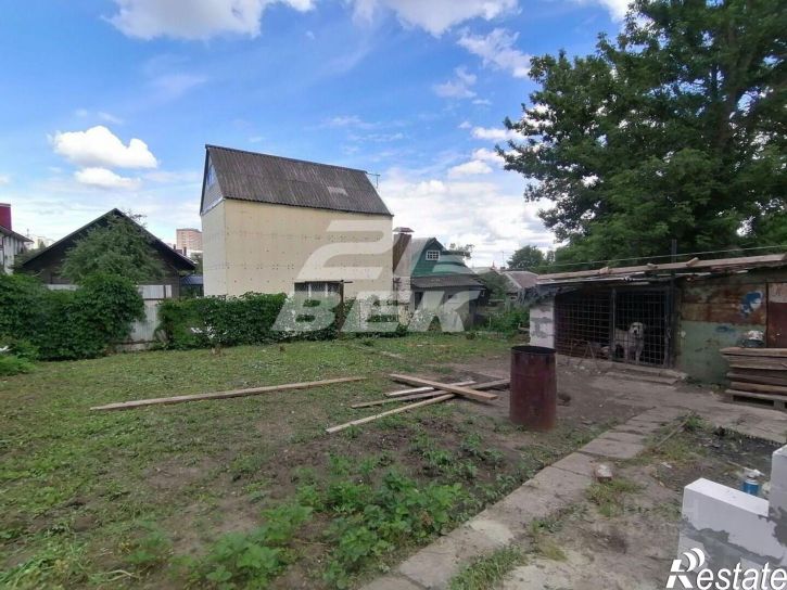 3-комн квартира ул Большевиков, 25А/1,  д. 25А/1