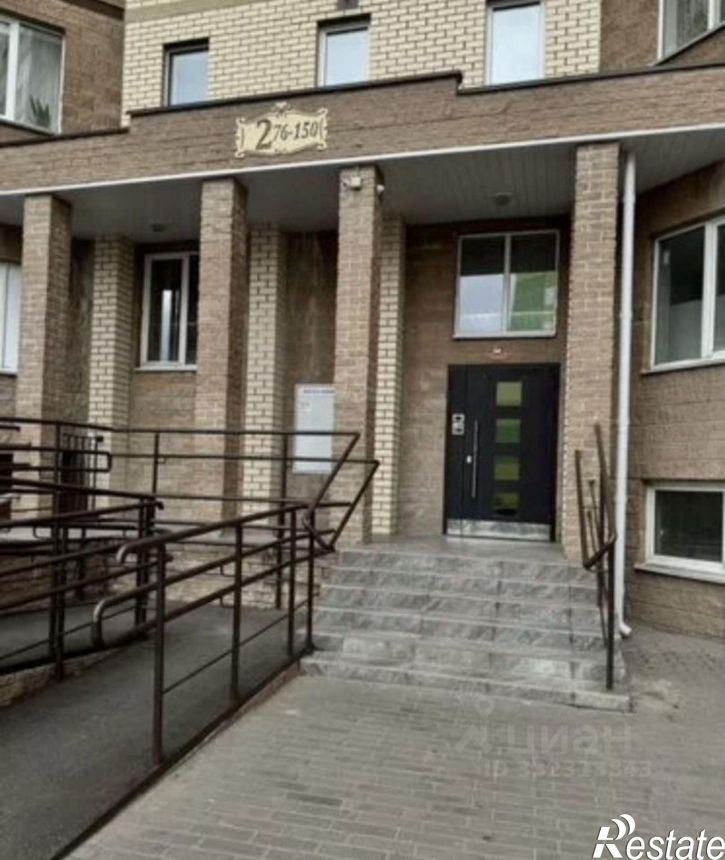 2-комн квартира пр-кт Анатолия Дериглазова, 3,  д. 3