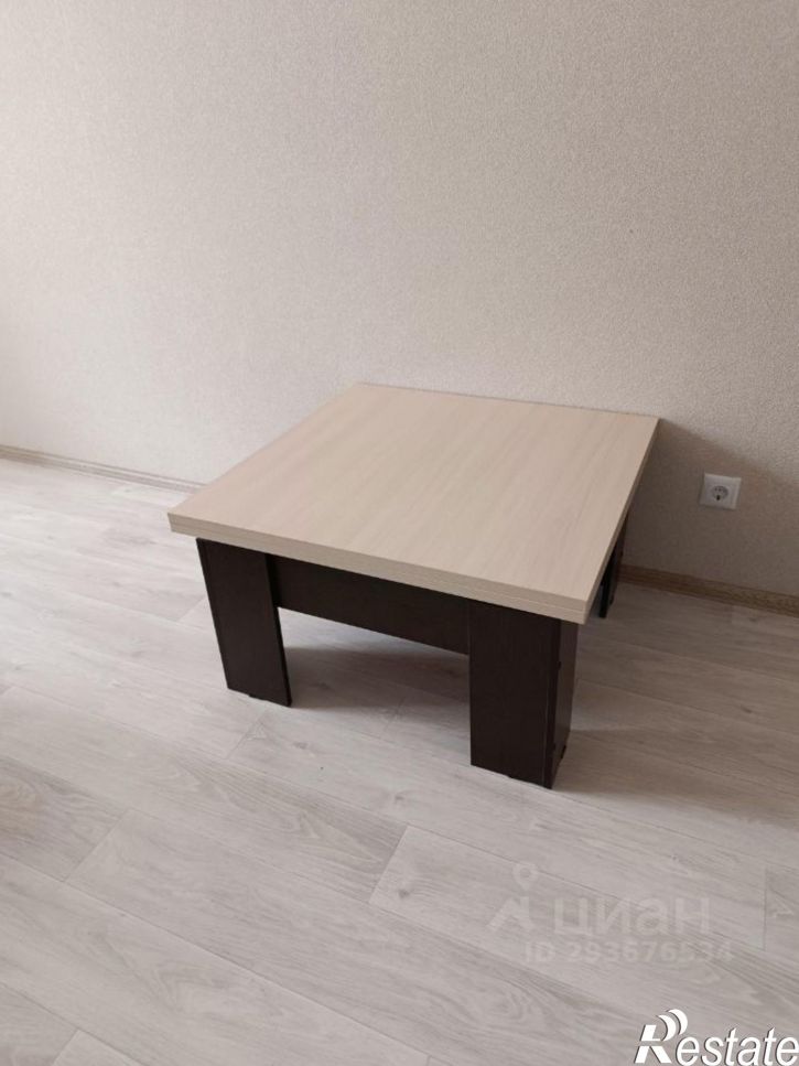 2-комн квартира ул Домостроителей, 2,  д. 2
