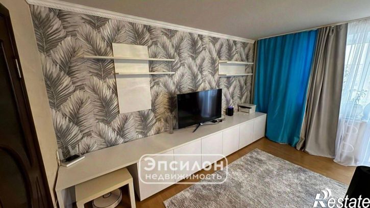 3-комн квартира пр-кт Хрущева, 4,  д. 4