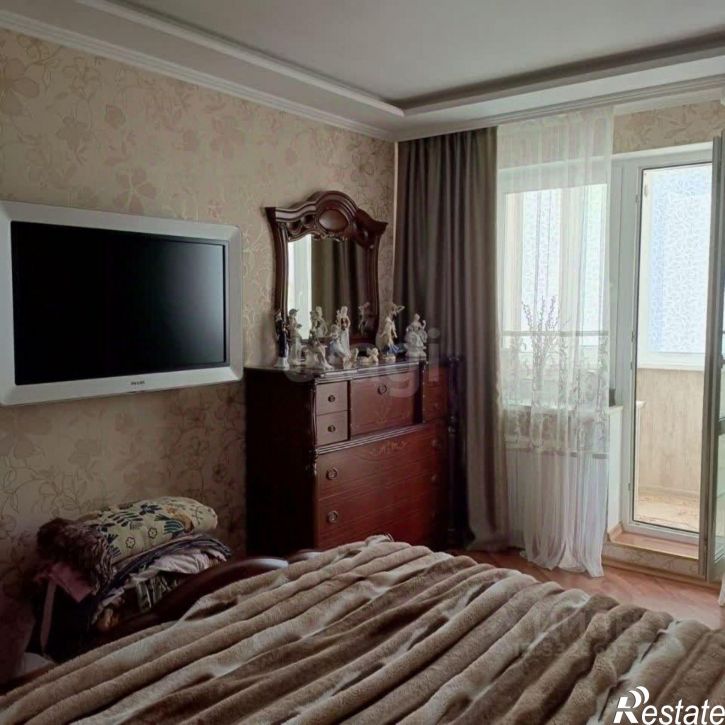 2-комн квартира пр-кт Победы, 12,  д. 12