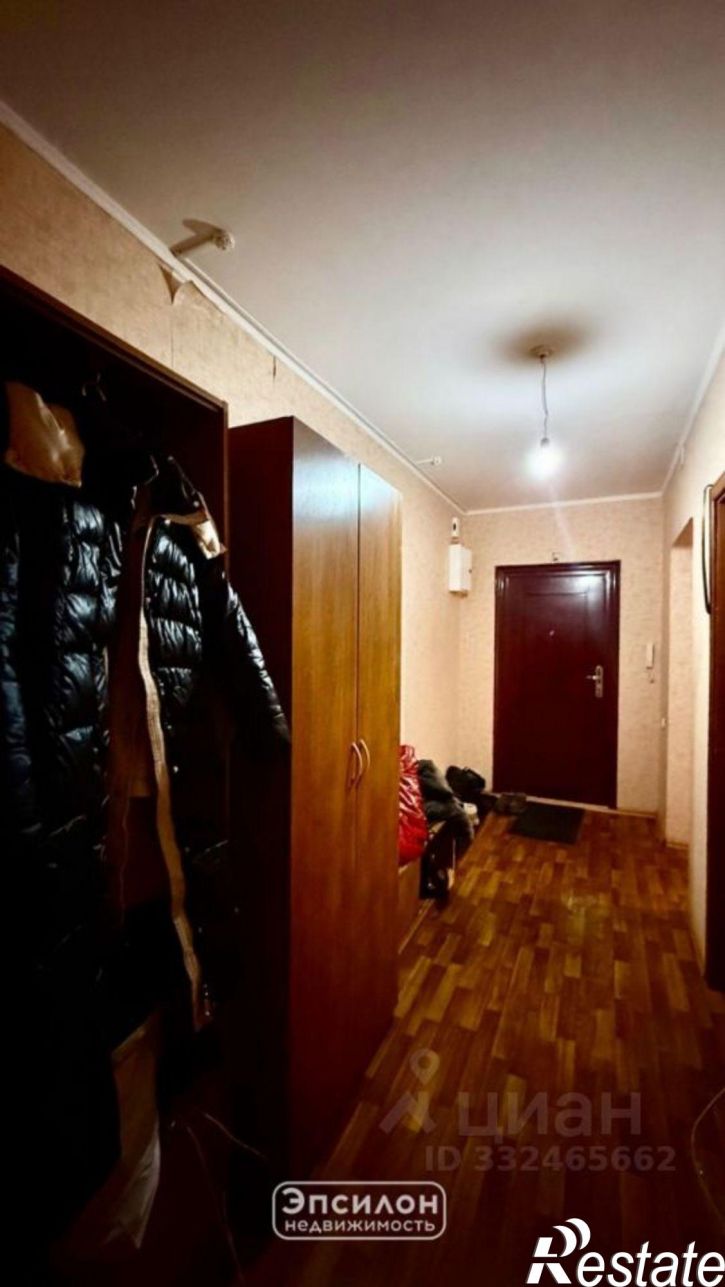 3-комн квартира пр-кт Победы, 14,  д. 14