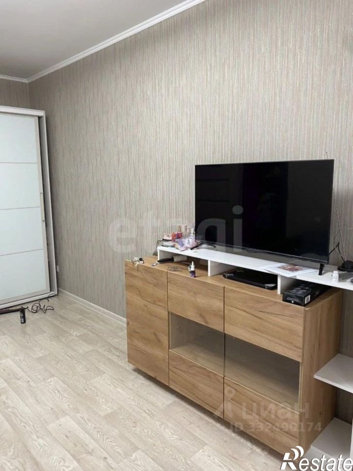 1-комн квартира ул Вадима Кирпиченко, 4,  д. 4