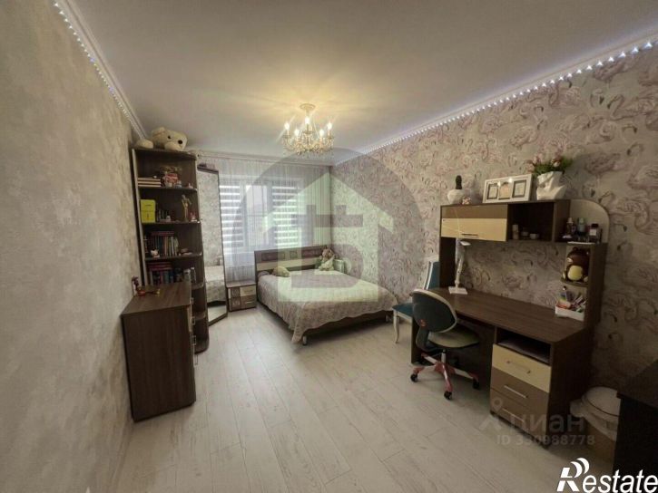 3-комн квартира пр-кт Анатолия Дериглазова, 5,  д. 5