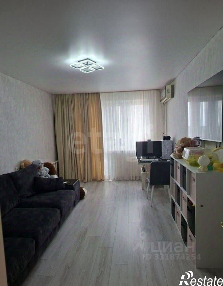 3-комн квартира пр-кт Победы, 28,  д. 28