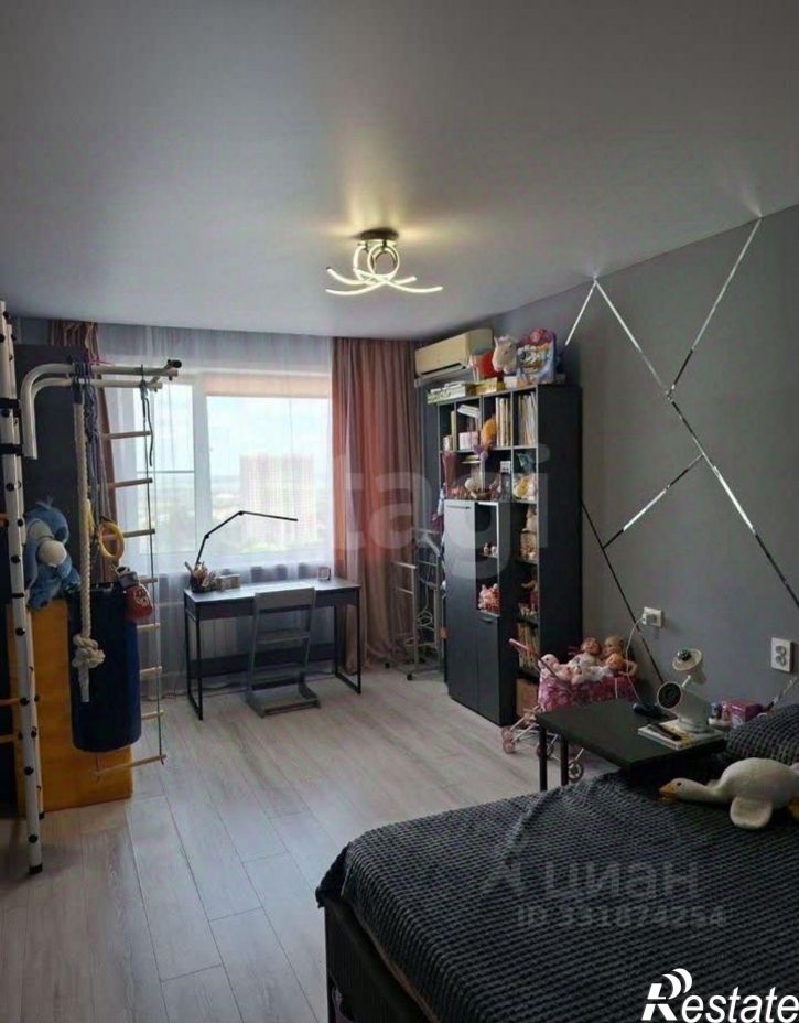 3-комн квартира пр-кт Победы, 28,  д. 28