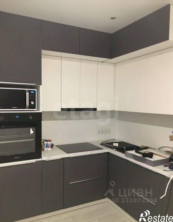 3-комн квартира пр-кт Победы, 28,  д. 28