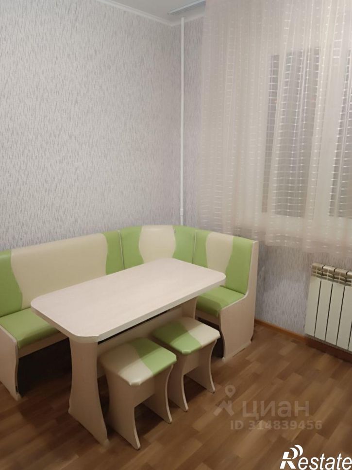 1-комн квартира пр-кт Вячеслава Клыкова, 79,  д. 79