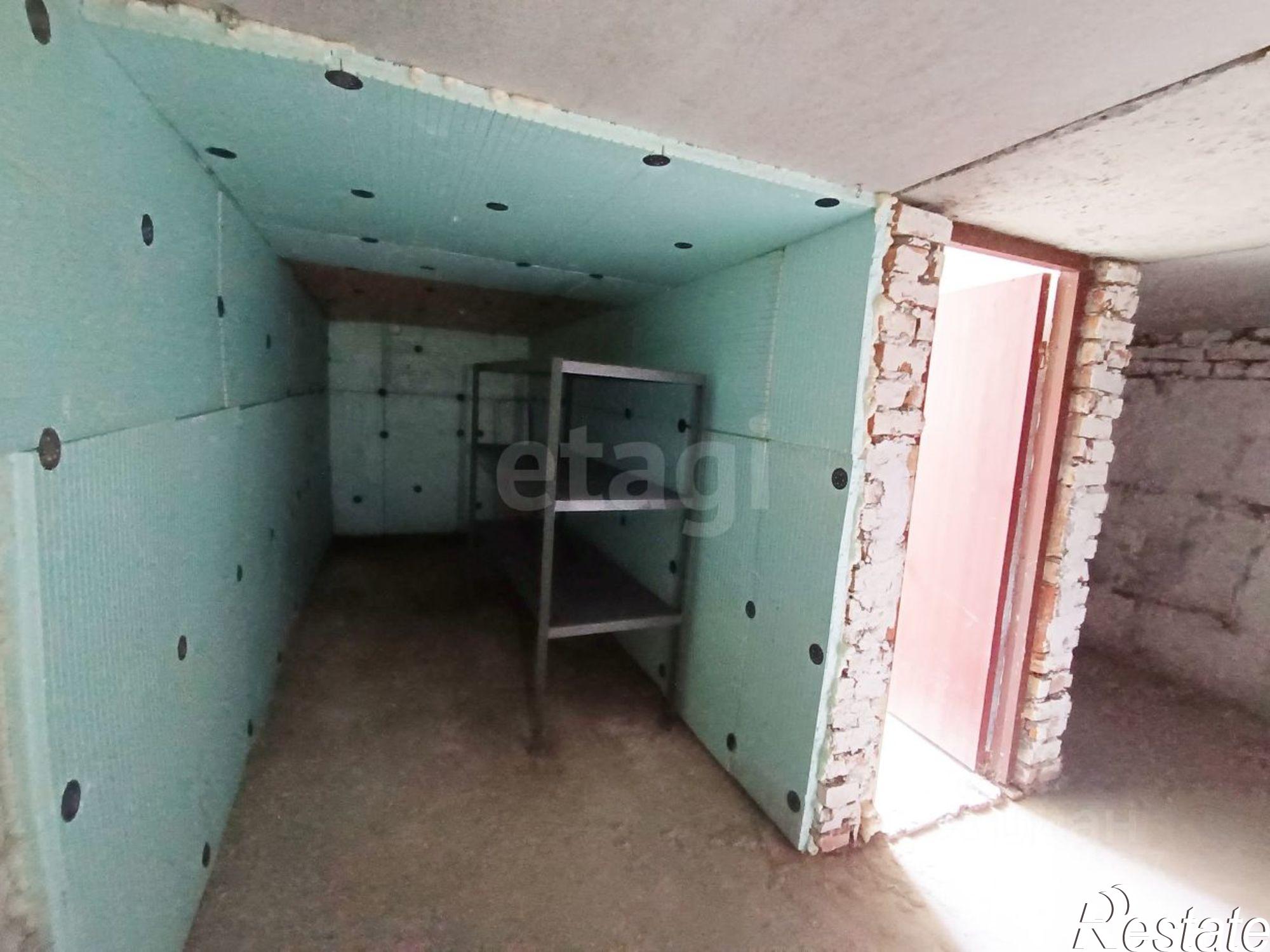 Купить гараж, место в паркинге за 2 082 290 рублей на ул Димитрова, 52