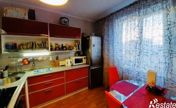 3-комн квартира пр-кт Победы, 12,  д. 12