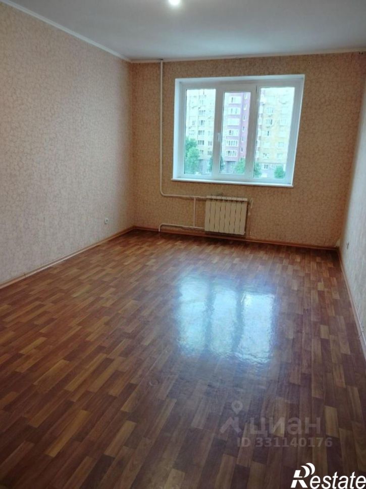 3-комн квартира пр-кт Вячеслава Клыкова, 10,  д. 10