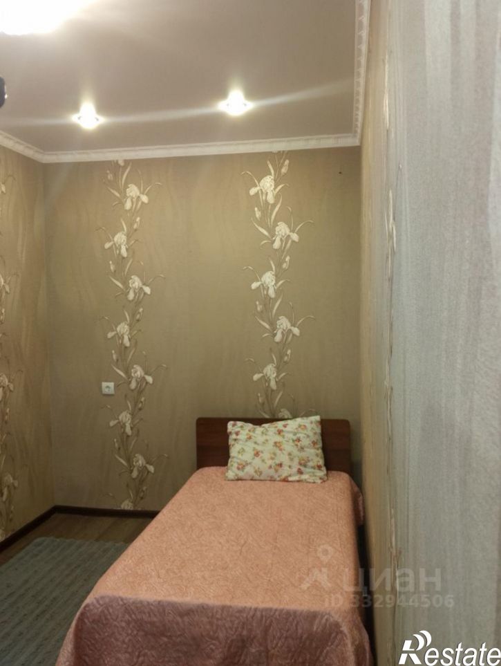 2-комн квартира ул Серафима Саровского, 5,  д. 5