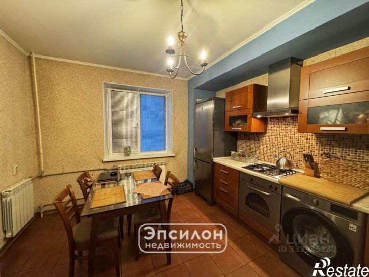 3-комн квартира ул 50 лет Октября, 96,  д. 96