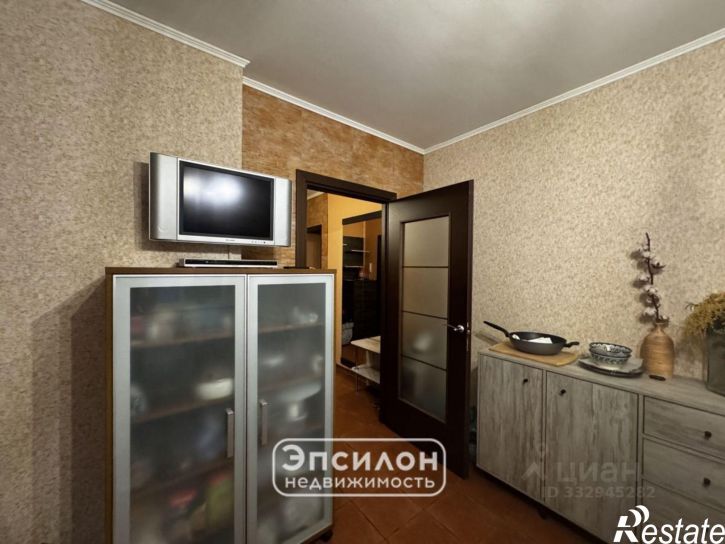 3-комн квартира ул 50 лет Октября, 96,  д. 96