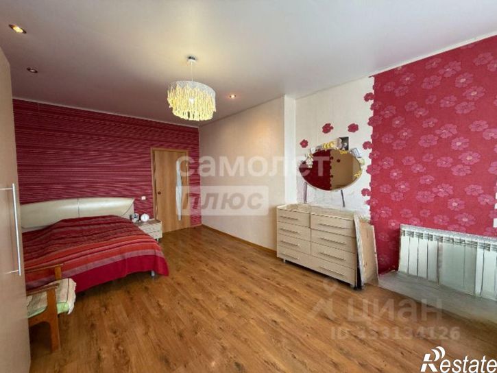 4-комн квартира ул Хуторская, 11,  д. 11