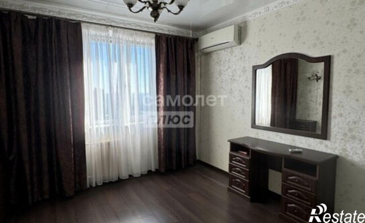 2-комн квартира пр-кт Победы, 14,  д. 14