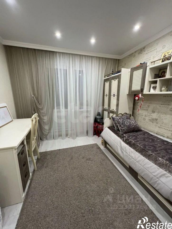 3-комн квартира пр-кт Вячеслава Клыкова, 12,  д. 12