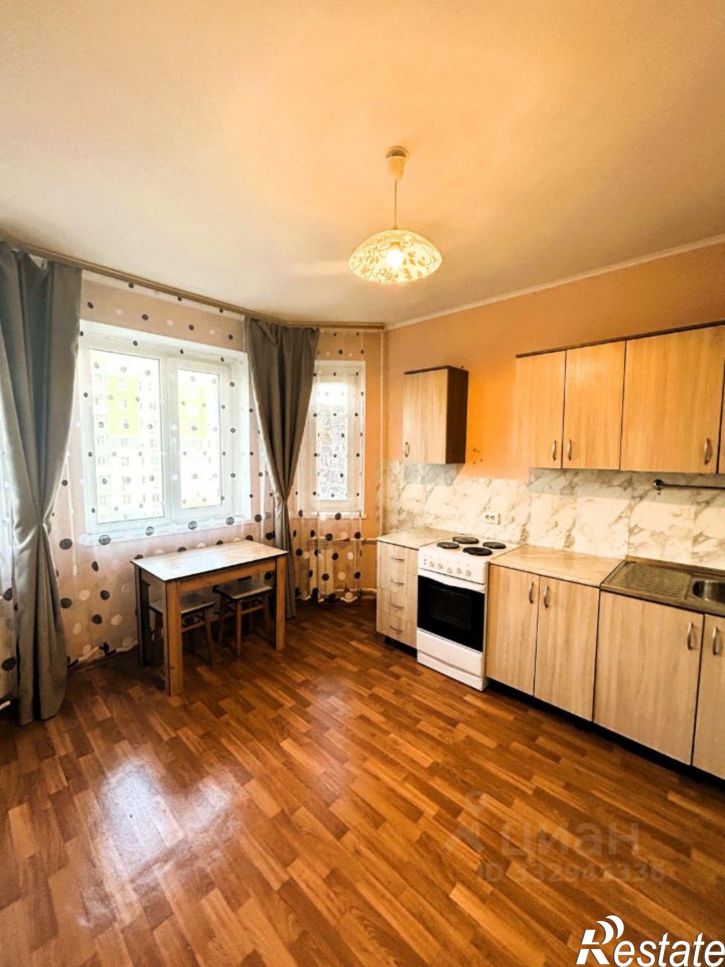 2-комн квартира пр-кт Анатолия Дериглазова, 81,  д. 81
