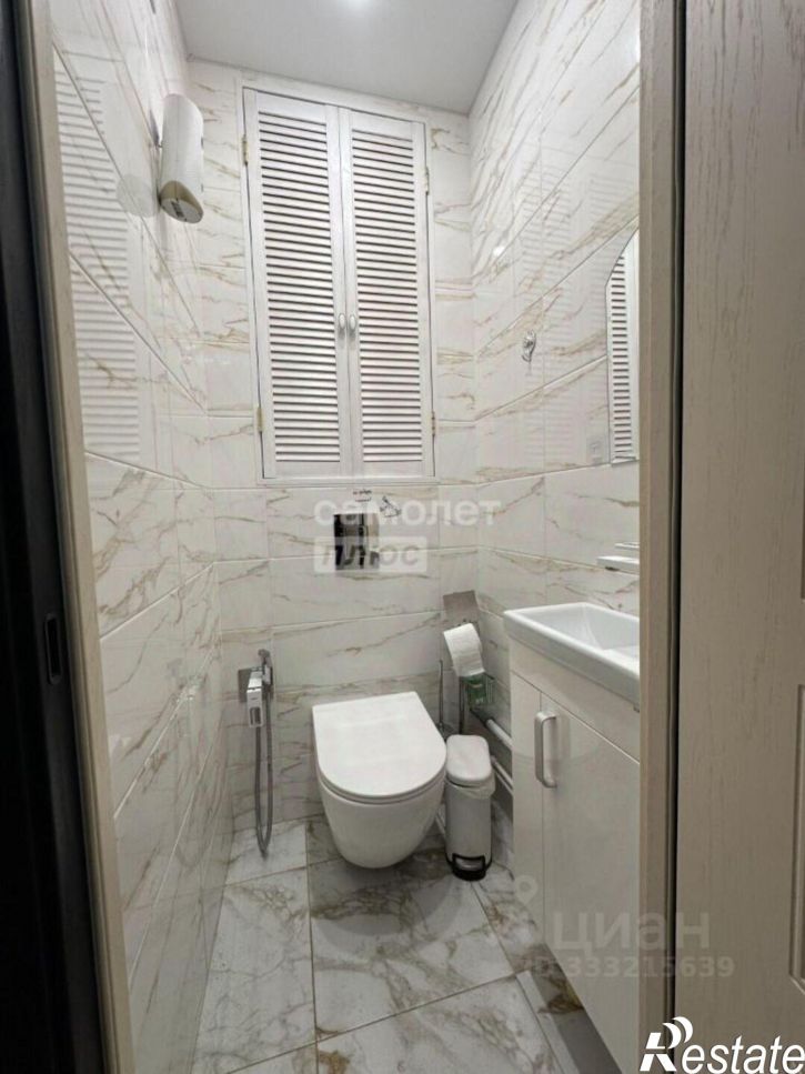 4-комн квартира ул Серегина, 37,  д. 37