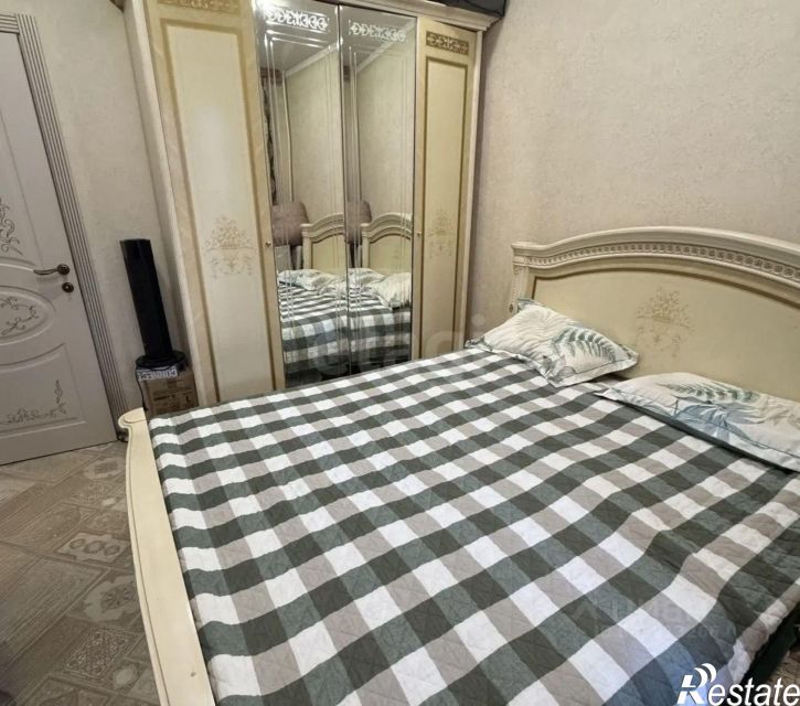 3-комн квартира пр-кт Вячеслава Клыкова, 90,  д. 90