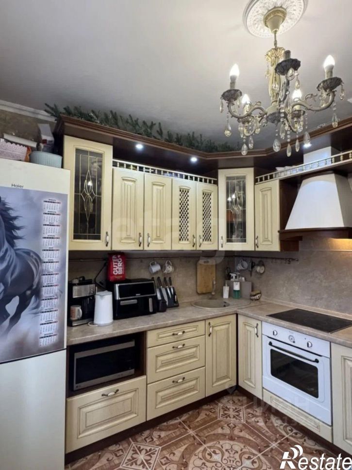 3-комн квартира пр-кт Вячеслава Клыкова, 90,  д. 90