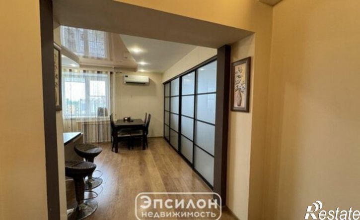 2-комн квартира пр-кт Хрущева, 12,  д. 12