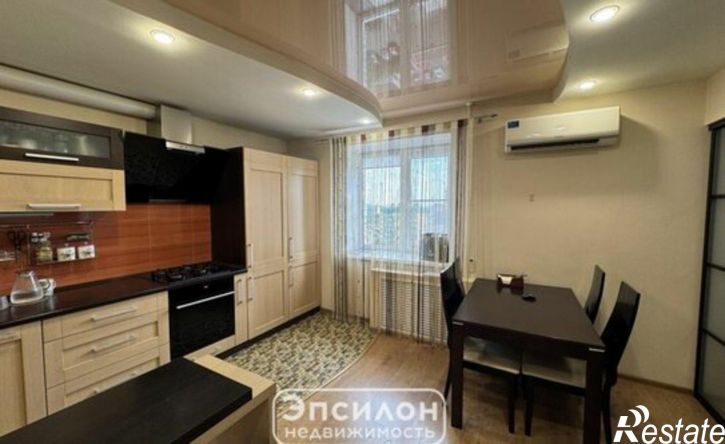 2-комн квартира пр-кт Хрущева, 12,  д. 12
