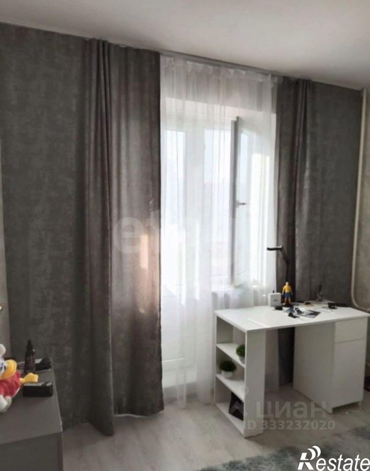 3-комн квартира пр-кт Вячеслава Клыкова, 22,  д. 22