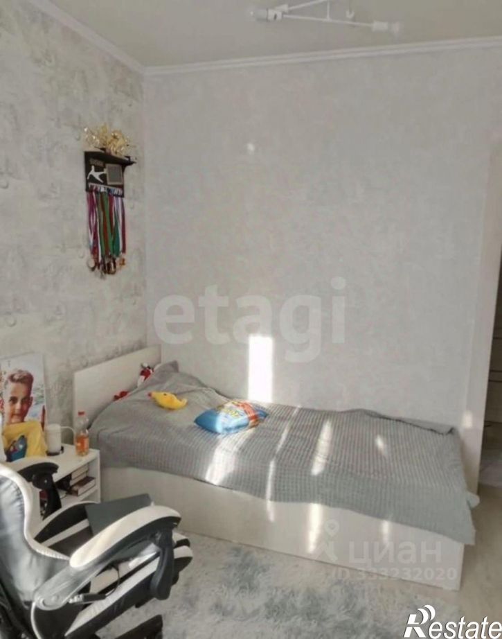 3-комн квартира пр-кт Вячеслава Клыкова, 22,  д. 22