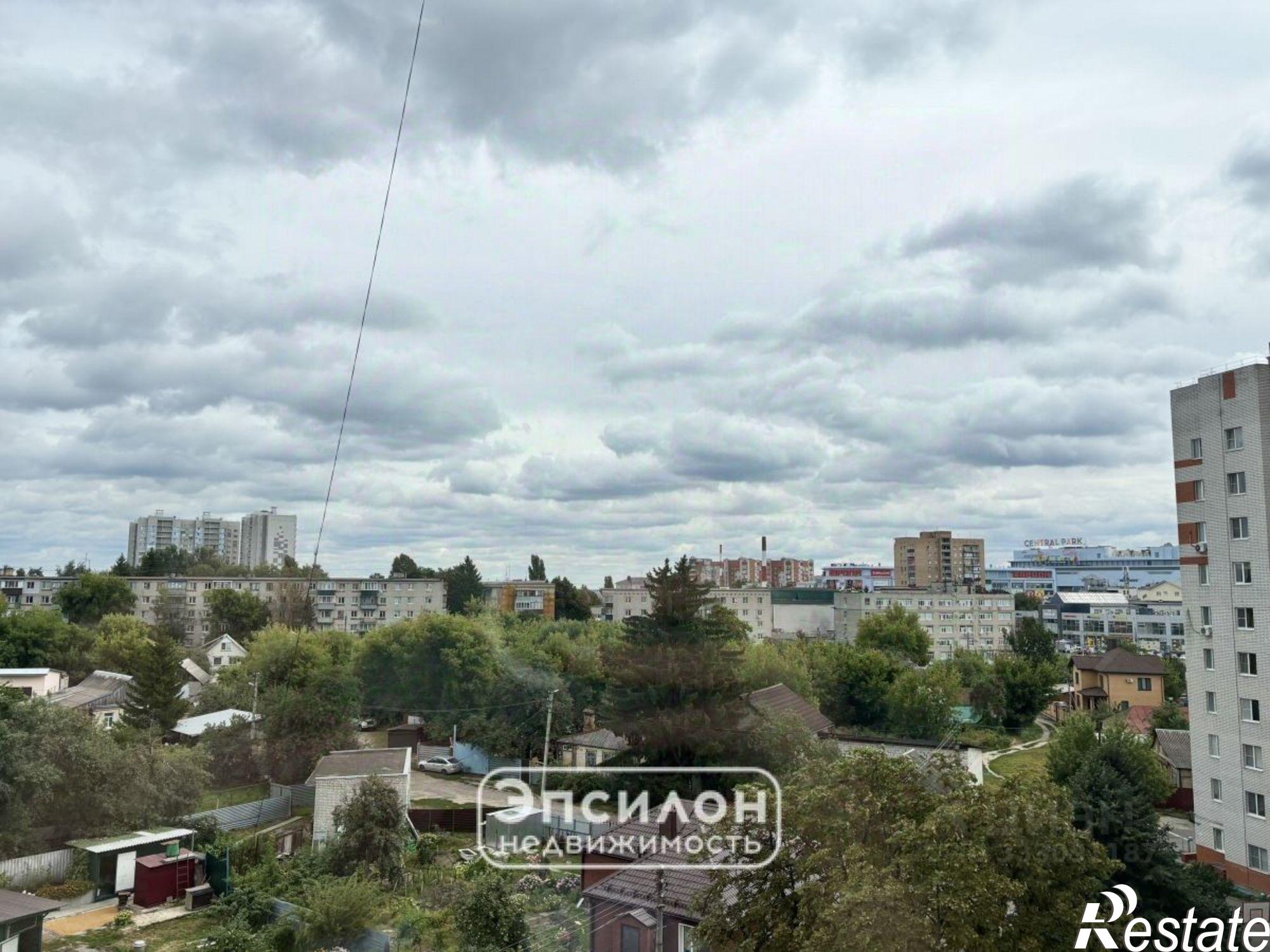 Купить комнату за 2 000 000 рублей на ул Красный Октябрь, 10