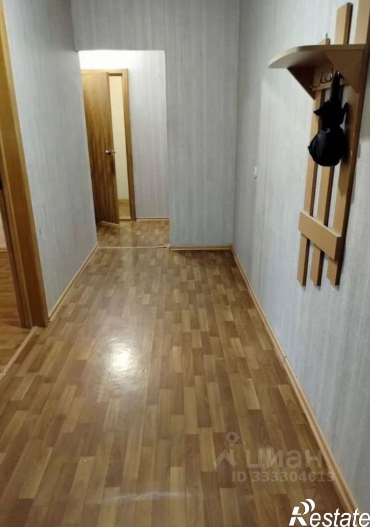 3-комн квартира пр-кт Вячеслава Клыкова, 10,  д. 10