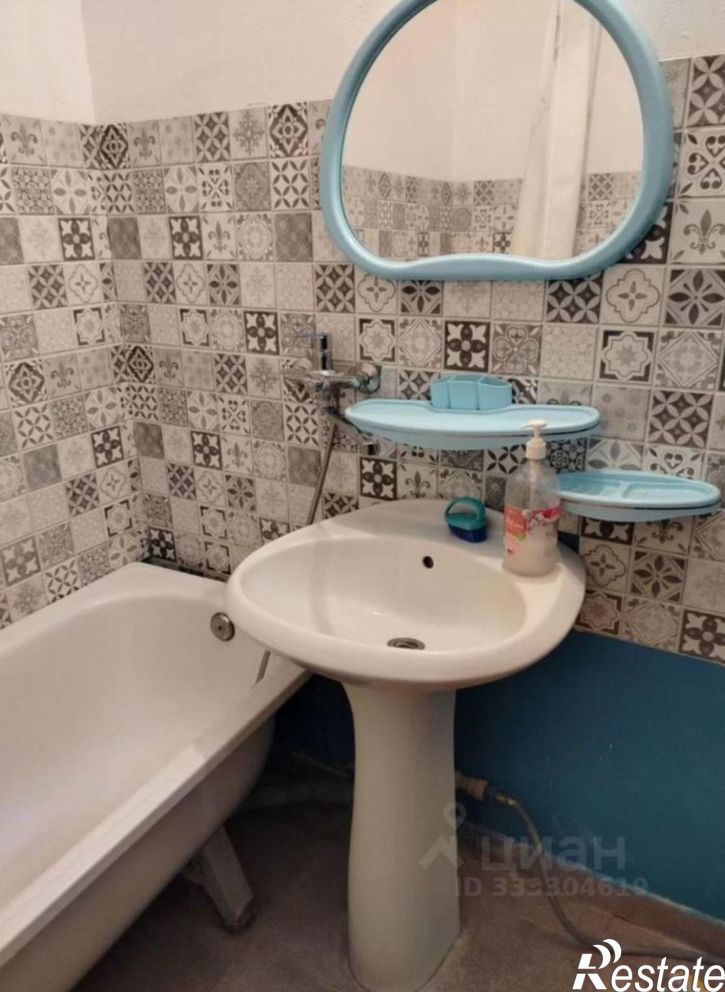 3-комн квартира пр-кт Вячеслава Клыкова, 10,  д. 10