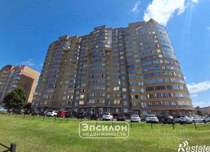 3-комн квартира пр-кт Вячеслава Клыкова, 92,  д. 92
