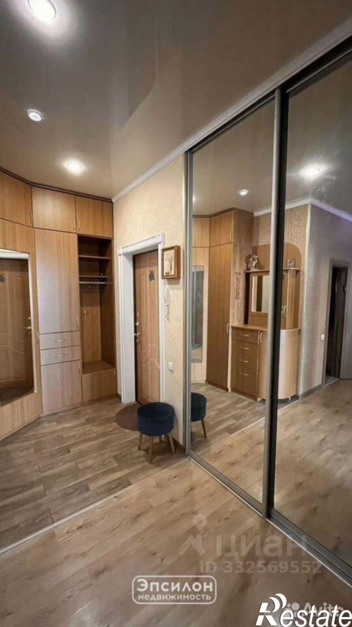 3-комн квартира пр-кт Вячеслава Клыкова, 92,  д. 92