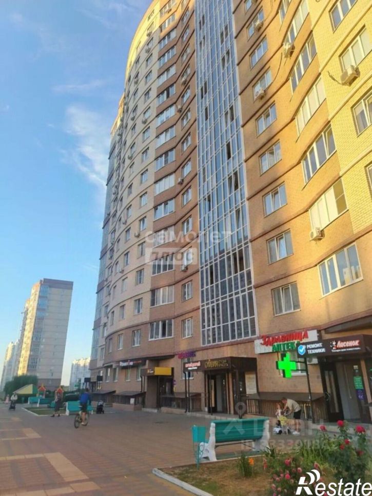 2-комн квартира пр-кт Анатолия Дериглазова, 121,  д. 121