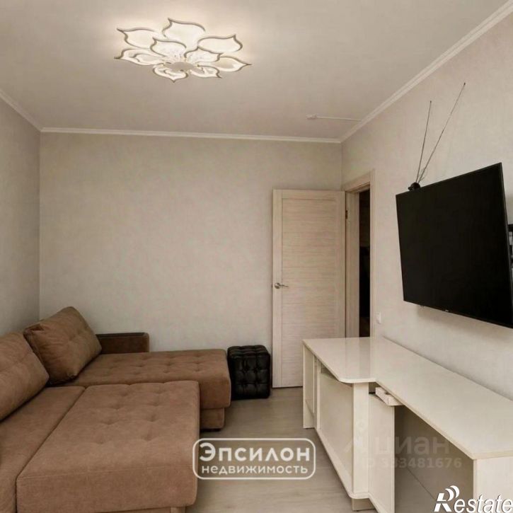 2-комн квартира ул Вадима Кирпиченко, 4А,  д. 4А