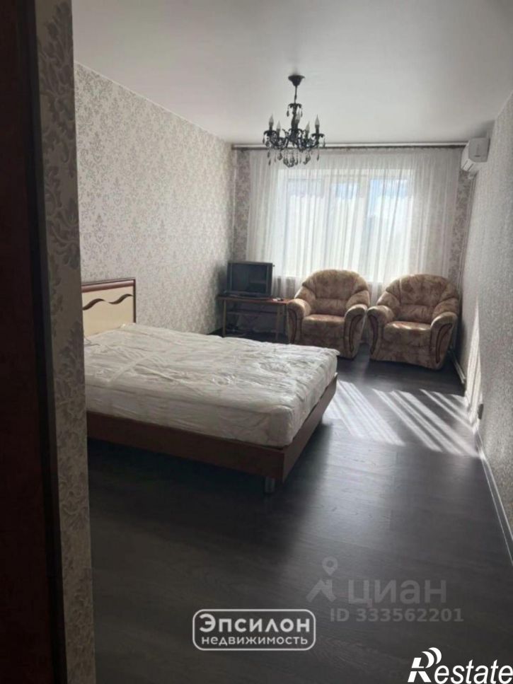 1-комн квартира улица Бойцов 9-й Дивизии, 189А,  д. 189А
