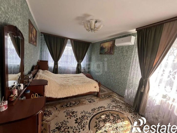 3-комн квартира улица Серёгина, 45,  д. 45